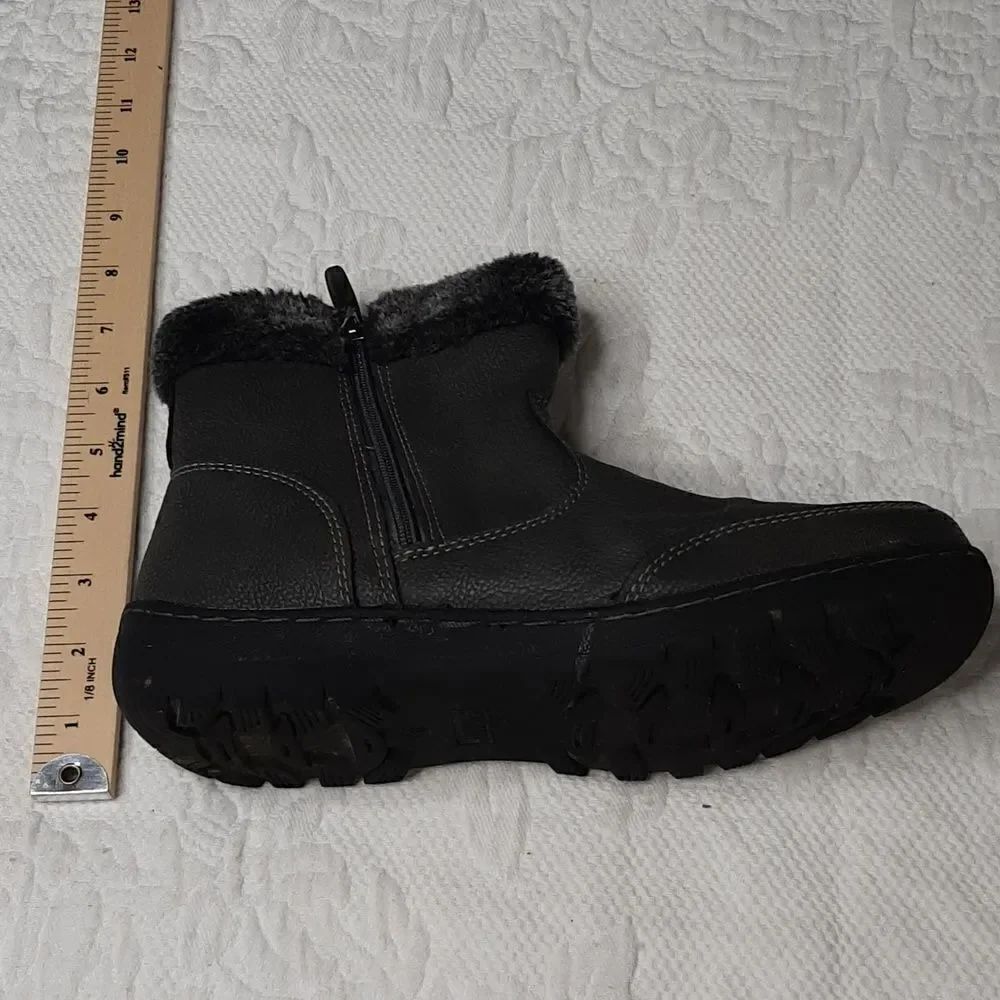 KHOMBUâGrayâWinterâBooties - Picture 13 of 13